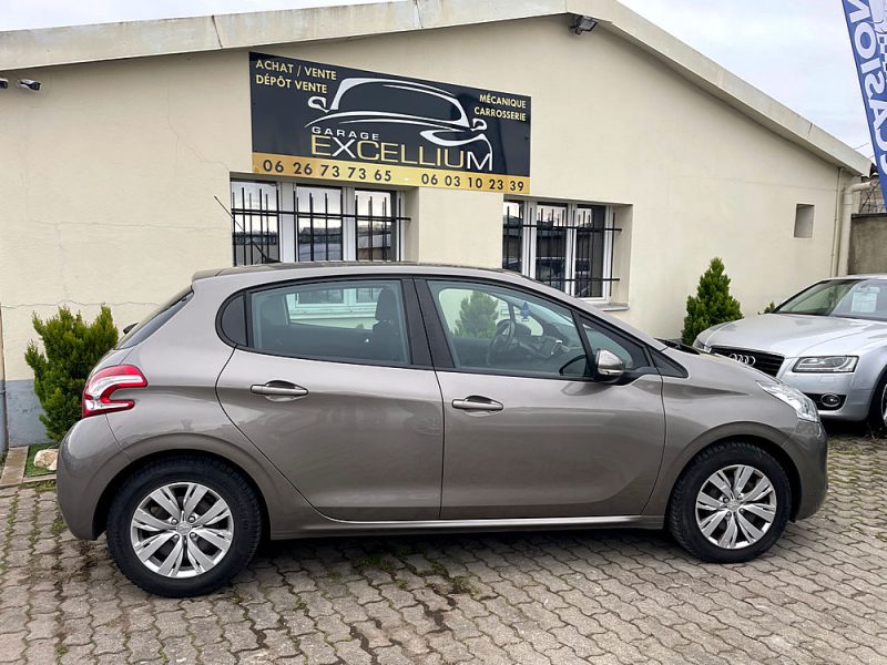 PEUGEOT 208 I 2012