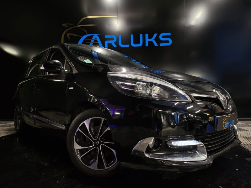 RENAULT SCENIC 1.5 dCi 110cv BOSE 1ER MAIN / CAMERA DE RECUL / RADAR AV ET AR / KEYLESS GO 
