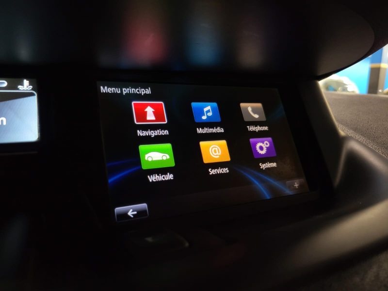 RENAULT SCENIC 1.5 dCi 110cv BOSE 1ER MAIN / CAMERA DE RECUL / RADAR AV ET AR / KEYLESS GO 