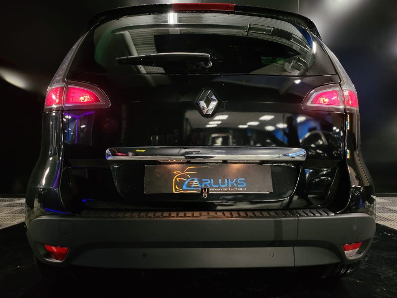 RENAULT SCENIC 1.5 dCi 110cv BOSE 1ER MAIN / CAMERA DE RECUL / RADAR AV ET AR / KEYLESS GO 