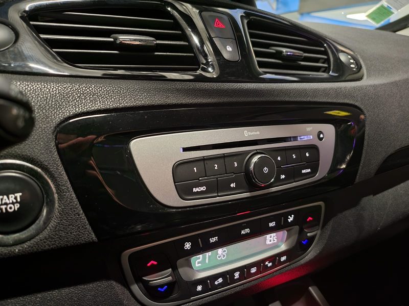 RENAULT SCENIC 1.5 dCi 110cv BOSE 1ER MAIN / CAMERA DE RECUL / RADAR AV ET AR / KEYLESS GO 