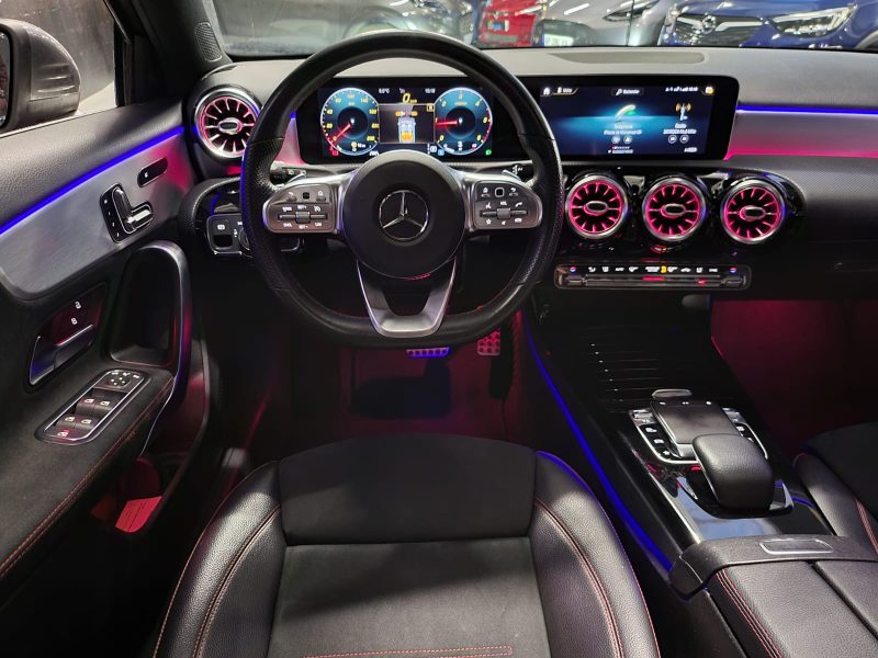 MERCEDES CLASSE A 180D 116CV AMG LINE / TOIT OUVRANT/PANORAMIQUE+CARPLAY+PARK ASSIST+VIRTUAL COCKPIT