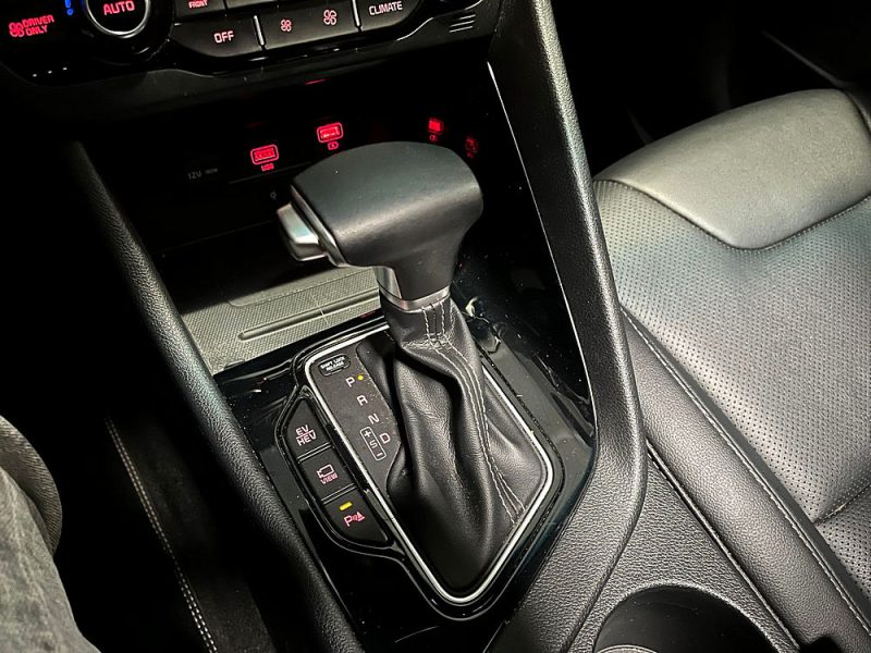 1.6 GDI Plug-in Hybrid 141 cv RECHARGEABLE / TO / SIEGES ELCETRIQUE