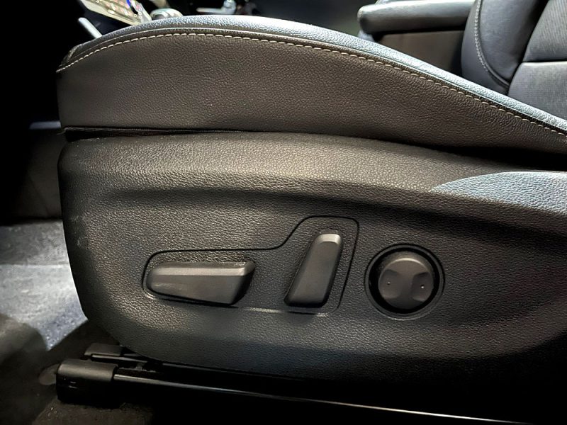 1.6 GDI Plug-in Hybrid 141 cv RECHARGEABLE / TO / SIEGES ELCETRIQUE