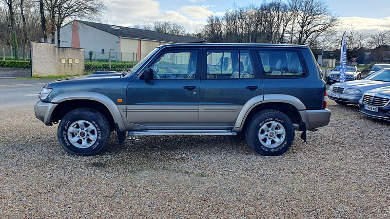 NISSAN PATROL GR  2000