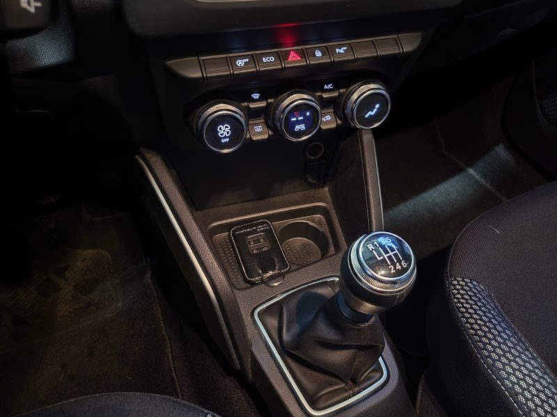 DACIA DUSTER 1.3 TCE 131cv GPF 4x2 PRESTIGE /CAMERA DE RECUL+CARPLAY+ SUIVI COMPLET RENAULT+KEY LESS