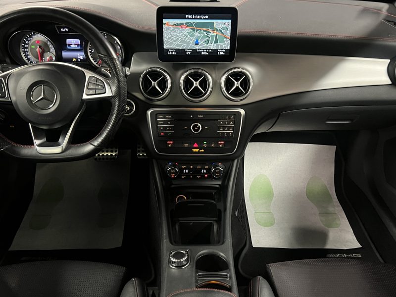MERCEDES-BENZ GLA 200D FASCINATION 2.2D 136 PACK AMG / TOIT OUVRANT APPLE CARPLAY 7G-DCT