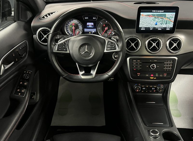 MERCEDES-BENZ GLA 200D FASCINATION 2.2D 136 PACK AMG / TOIT OUVRANT APPLE CARPLAY 7G-DCT