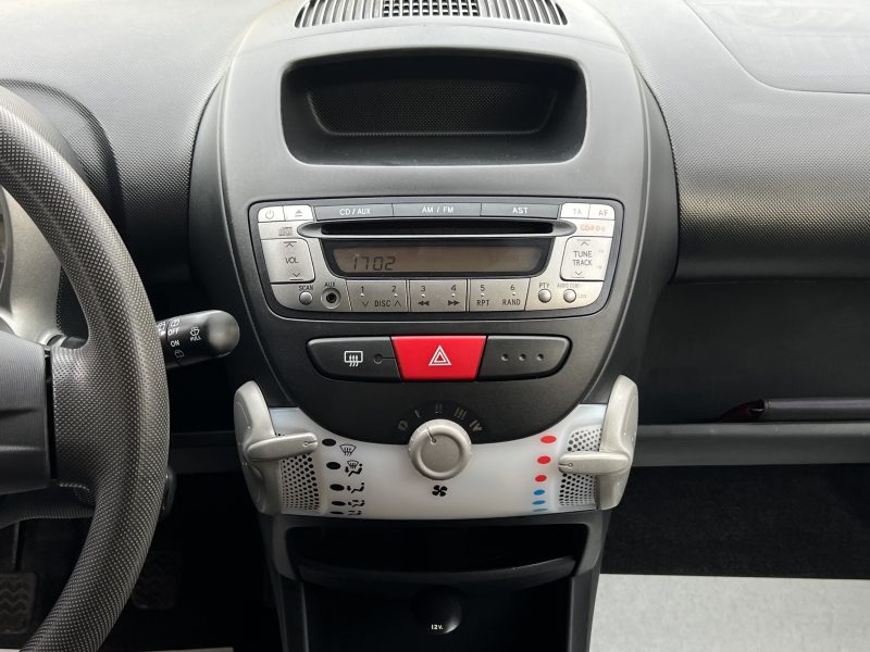 CITROEN C1 PHASE 3 1.0 68 Cv CRIT AIR 1 - GARANTIE 1 AN