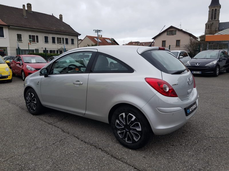 OPEL CORSA IV 1.4i 87CV COSMO