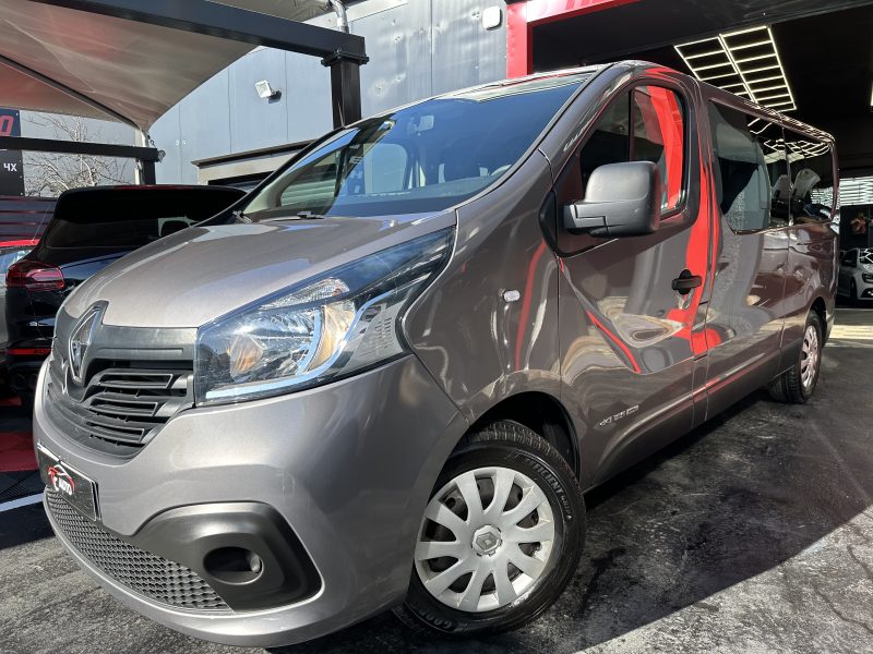 RENAULT TRAFIC III Autobus/Autocar 2017