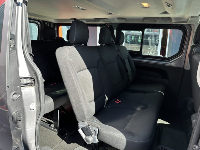 RENAULT TRAFIC III Autobus/Autocar 2017