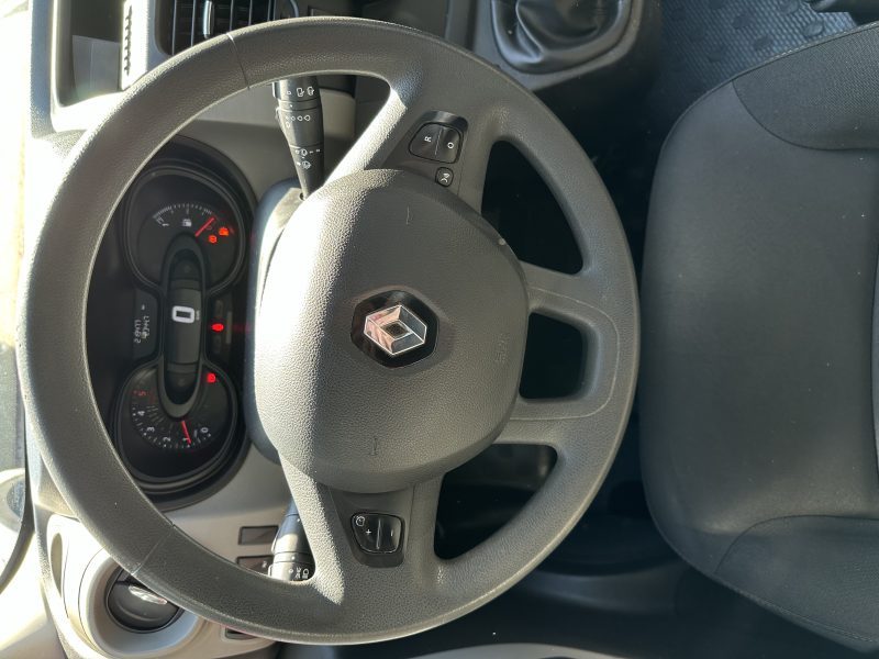 RENAULT TRAFIC III Autobus/Autocar 2017