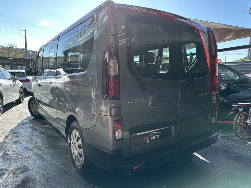 RENAULT TRAFIC III Autobus/Autocar 2017