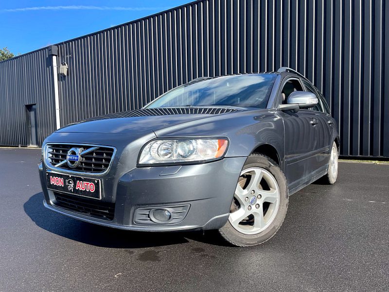 VOLVO V50 2011