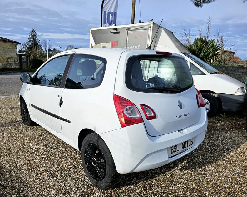 RENAULT TWINGO II 2014