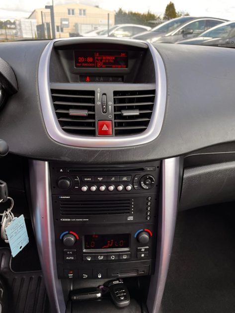 PEUGEOT 207 1.6 HDi 110 Sport