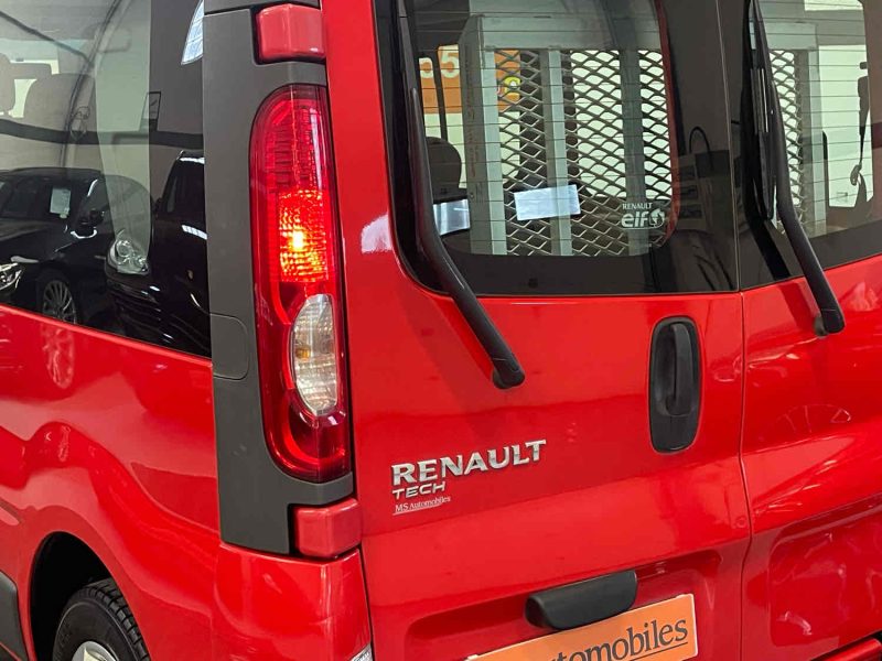 RENAULT TRAFIC II  2009