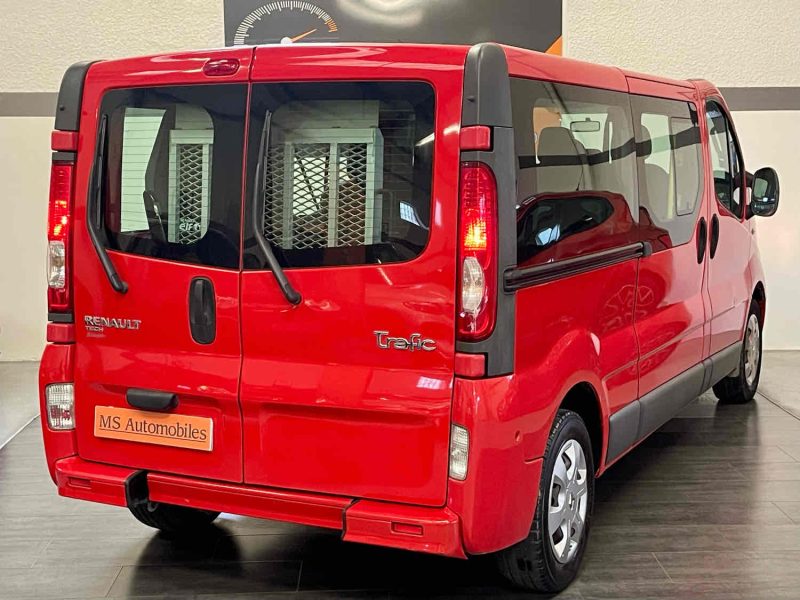 RENAULT TRAFIC II  2009