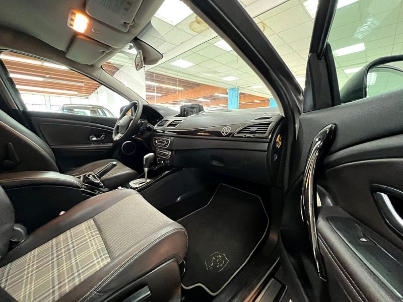 RENAULT MEGANE III Grandtour 2.0 dCi 150cv