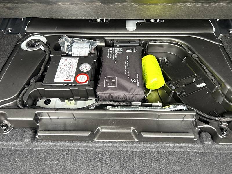 MERCEDES-BENZ CLASSE A 180D BERLINE AMG LINE