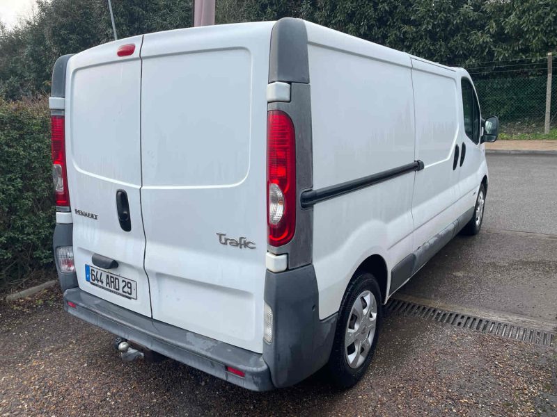 RENAULT TRAFIC II Fourgon 2.0DCI 115CV