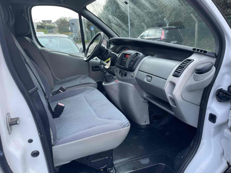RENAULT TRAFIC II Fourgon 2.0DCI 115CV