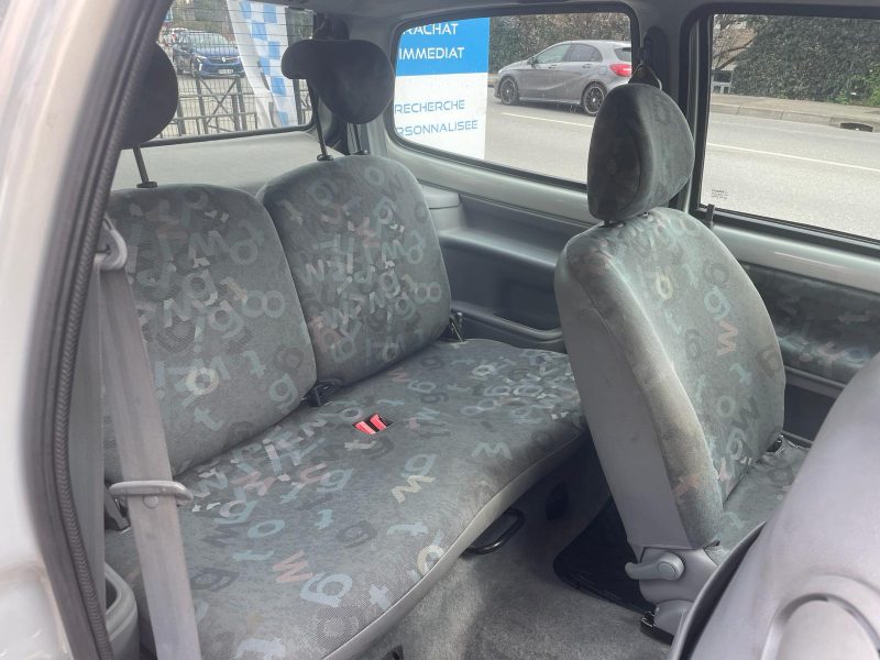 RENAULT TWINGO I 2006