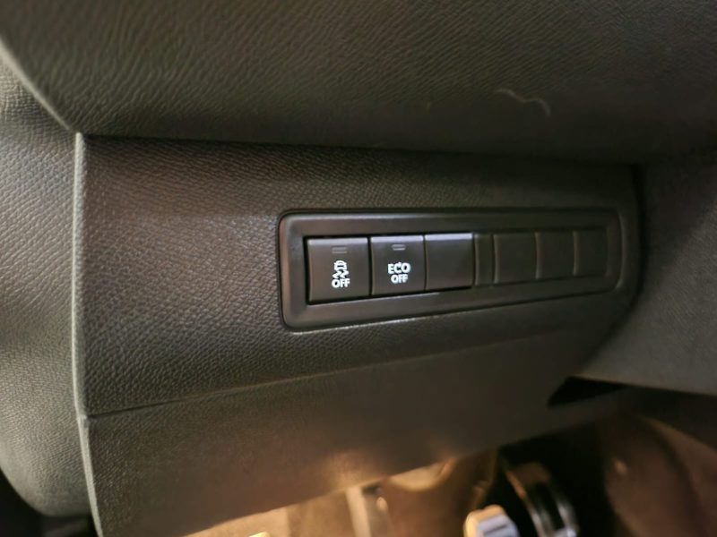 PEUGEOT 308 2017 1.2 PURE TECH 130CV GT LINE/ SONO DENON/ FULL SUIVI PEUGEOT/ MODE DYNAMIQUE