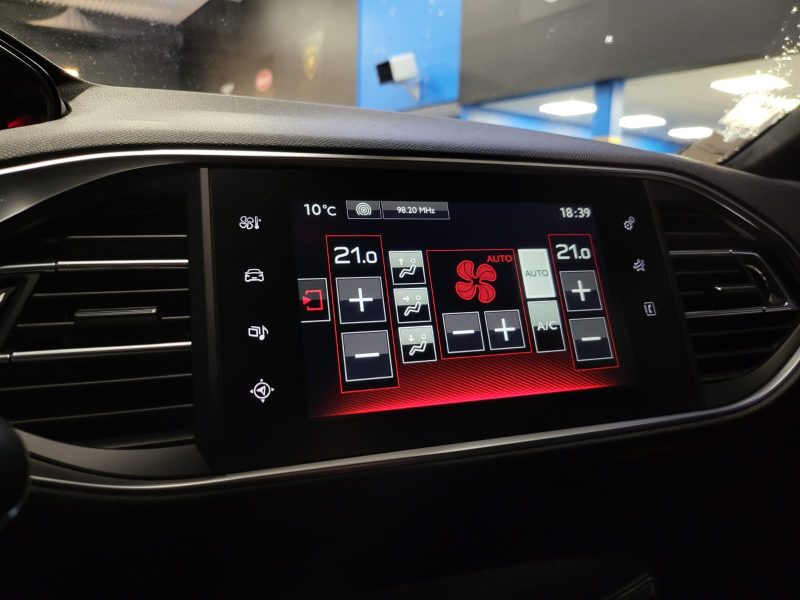 PEUGEOT 308 2017 1.2 PURE TECH 130CV GT LINE/ SONO DENON/ FULL SUIVI PEUGEOT/ MODE DYNAMIQUE