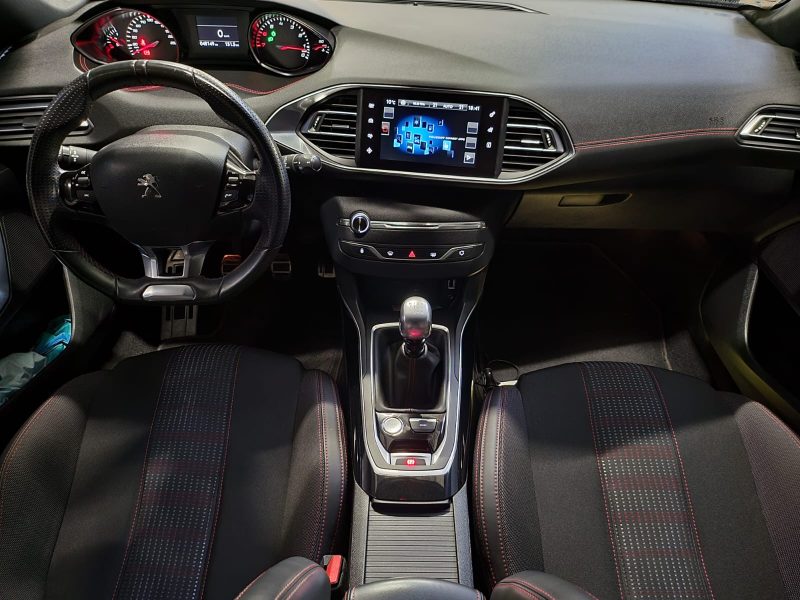 PEUGEOT 308 2017 1.2 PURE TECH 130CV GT LINE/ SONO DENON/ FULL SUIVI PEUGEOT/ MODE DYNAMIQUE