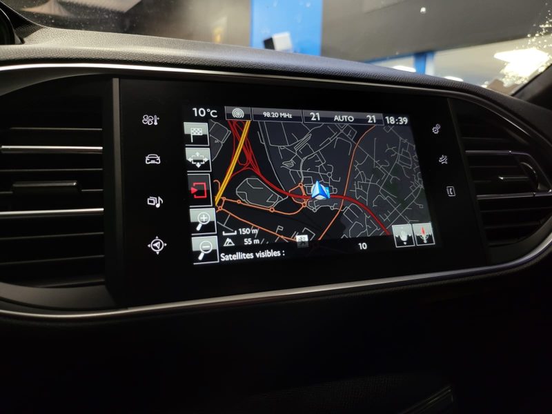 PEUGEOT 308 2017 1.2 PURE TECH 130CV GT LINE/ SONO DENON/ FULL SUIVI PEUGEOT/ MODE DYNAMIQUE