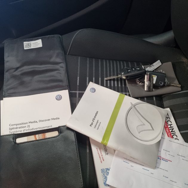 VOLKSWAGEN POLO V 2015