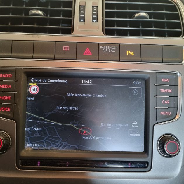 VOLKSWAGEN POLO V 2015