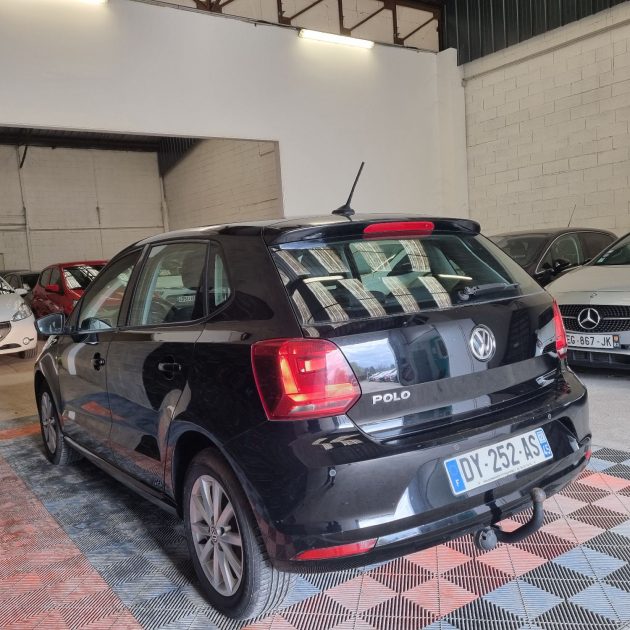 VOLKSWAGEN POLO V 2015