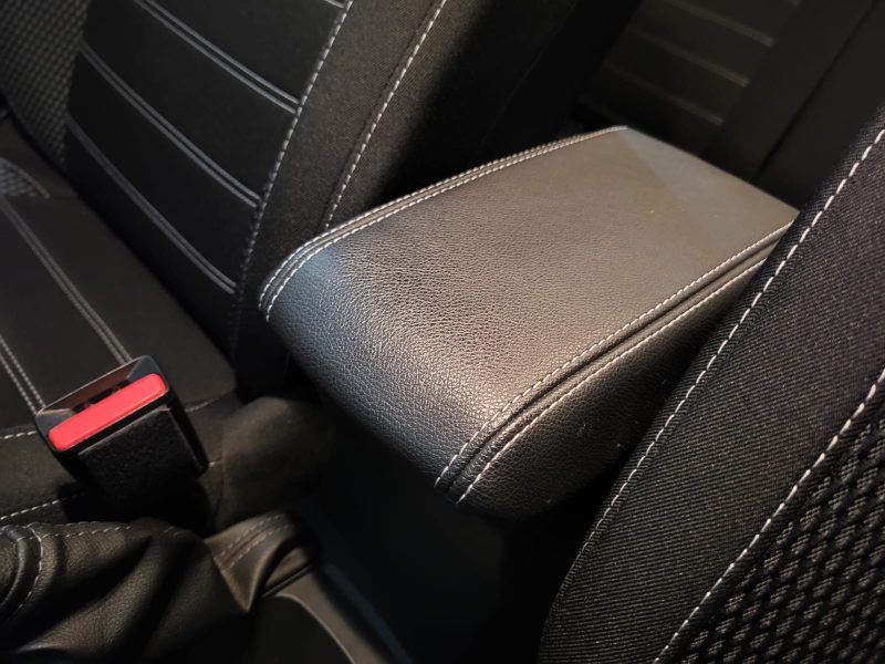 DACIA DUSTER II 1.5 BluedCi 115cv Prestige+ BVM6 / DEMARRAGE SANS CLE/DETECTION ANGLES MORTS/CAMERA 