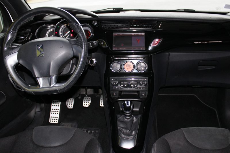 CITROEN DS3 2012