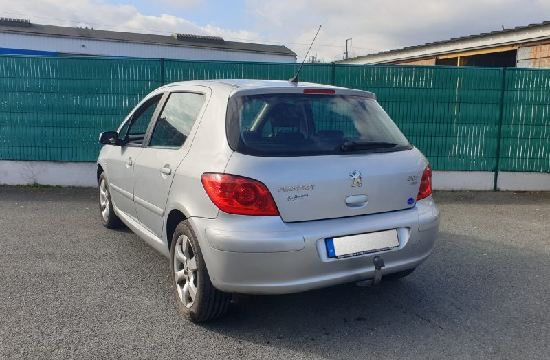 PEUGEOT 307 2.0 HDi 16V 136ch FAP Sport