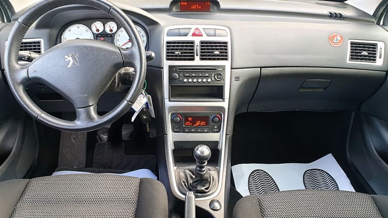 PEUGEOT 307 2.0 HDi 16V 136ch FAP Sport