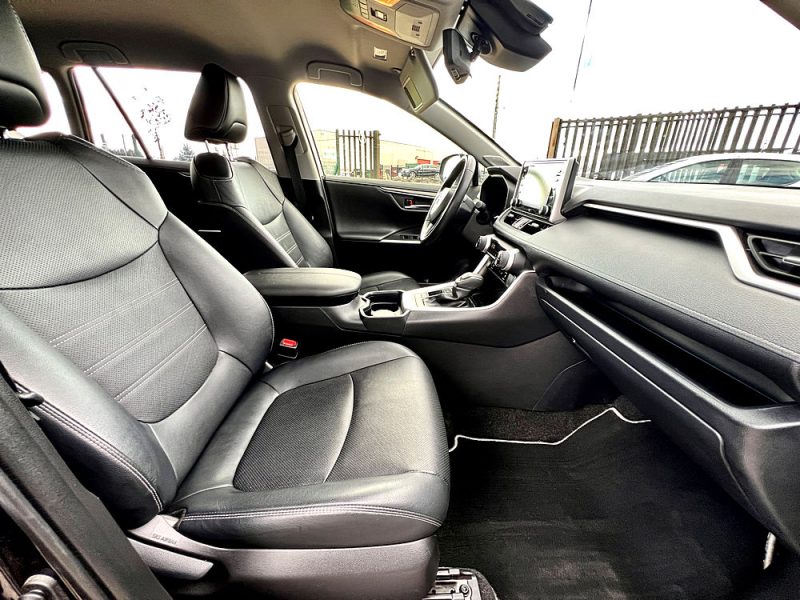 TOYOTA RAV 4 V 2WD 218cv LOUNGE 2022