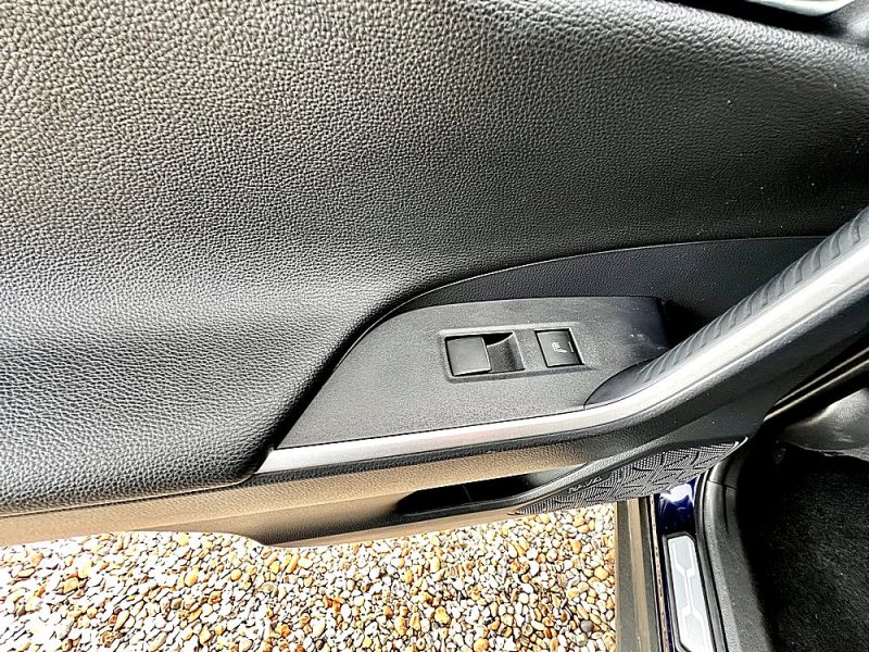 TOYOTA RAV 4 V 2WD 218cv LOUNGE 2022