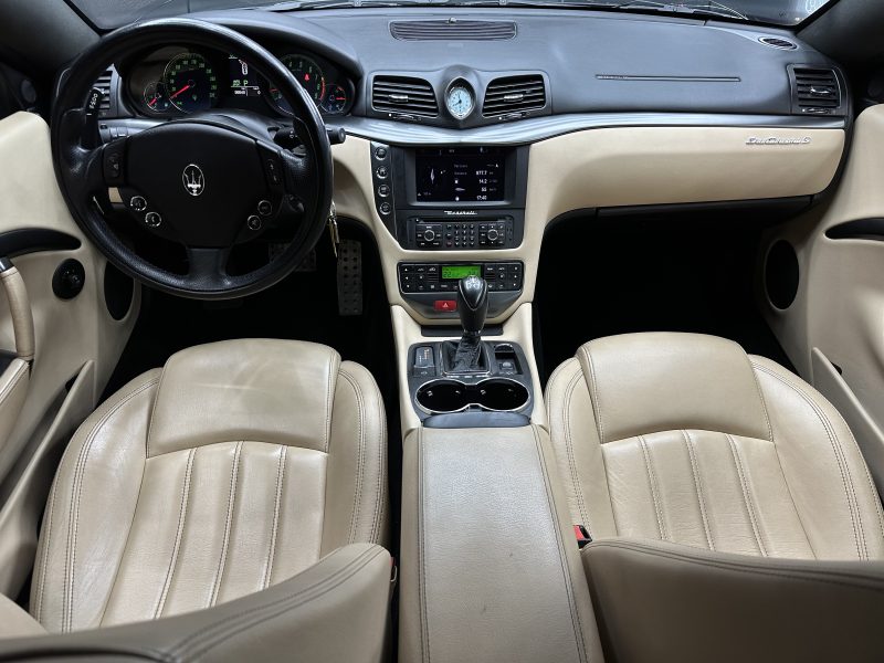 MASERATI GRAN TURISMO I 2009