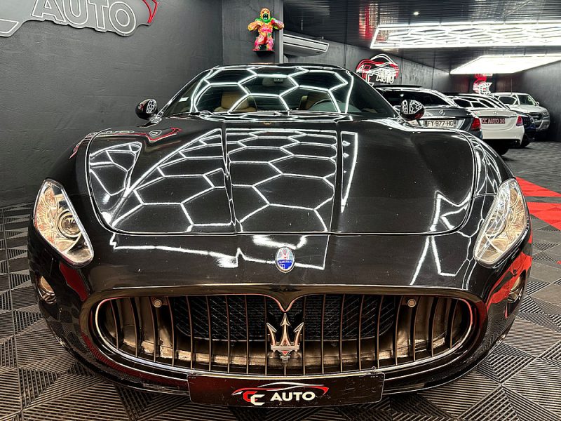 MASERATI GRAN TURISMO I 2009