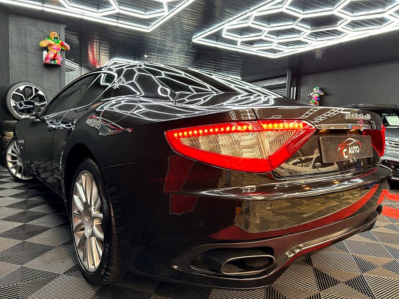 MASERATI GRAN TURISMO I 2009