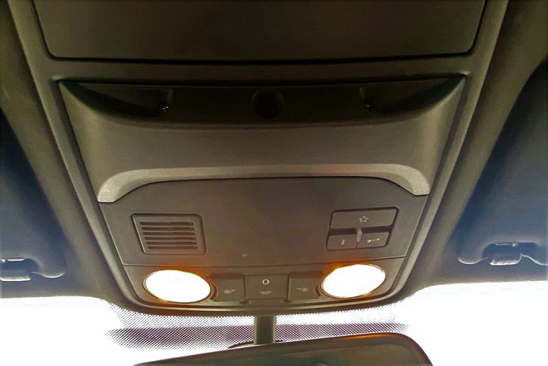 Volkswagen Golf VI GTI 2.0 TSI 210ch 