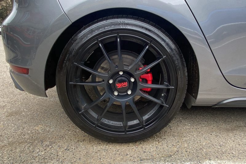 Volkswagen Golf VI GTI 2.0 TSI 210ch 