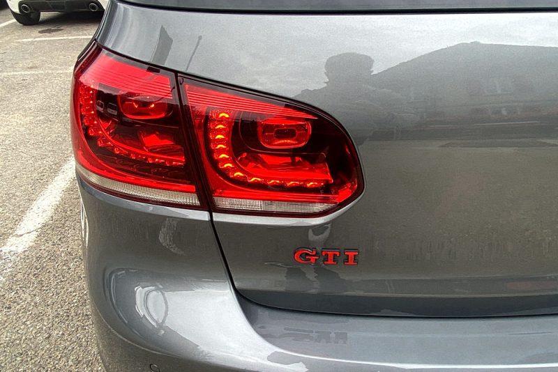 Volkswagen Golf VI GTI 2.0 TSI 210ch 