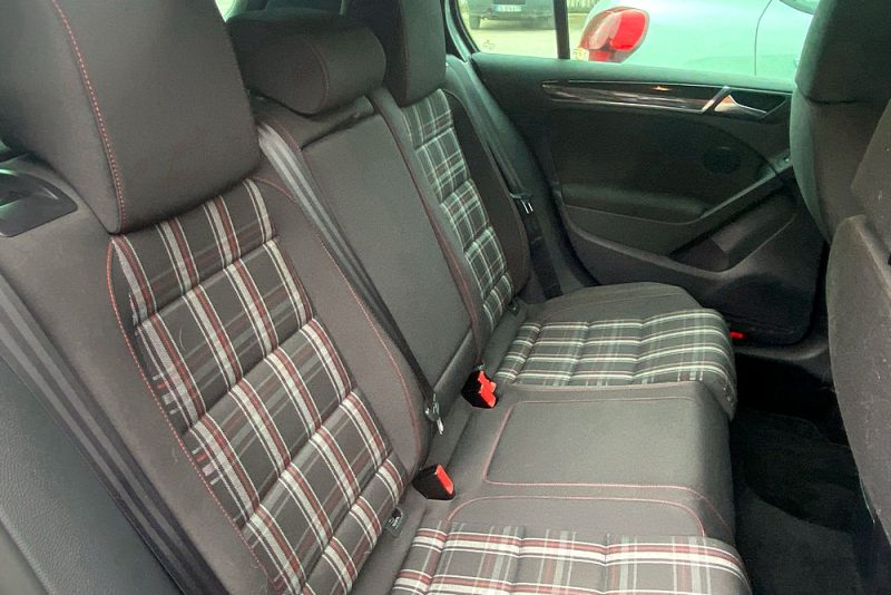 Volkswagen Golf VI GTI 2.0 TSI 210ch 