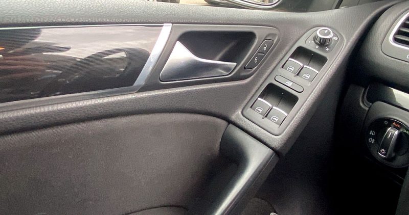 Volkswagen Golf VI GTI 2.0 TSI 210ch 