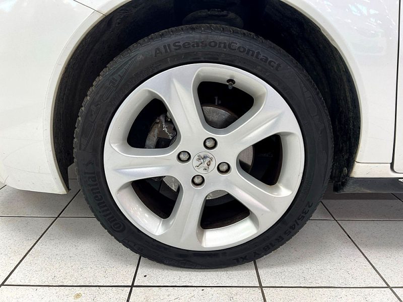 PEUGEOT 3008 Monospace 1.6 HDi 1560cm3 112cv